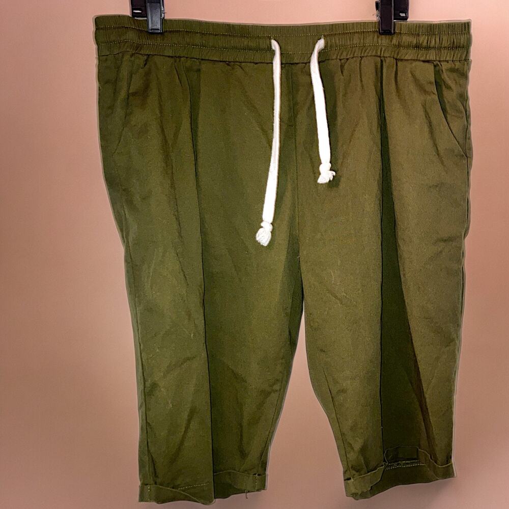 Olive Green Elastic Drawstring Cuffed Wide Leg Shorts Size Large!